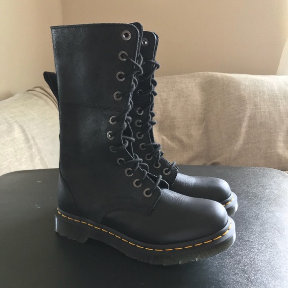 dr martens hazil